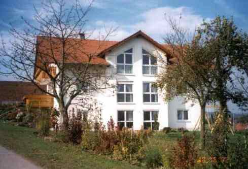 haus-barbara-ansicht.jpg (19407 Byte)