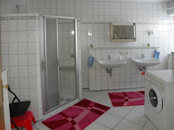 wohnung1_3.jpg (58189 Byte)