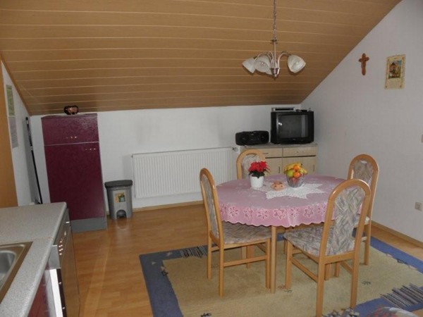 wohnung2_4.jpg (53284 Byte)